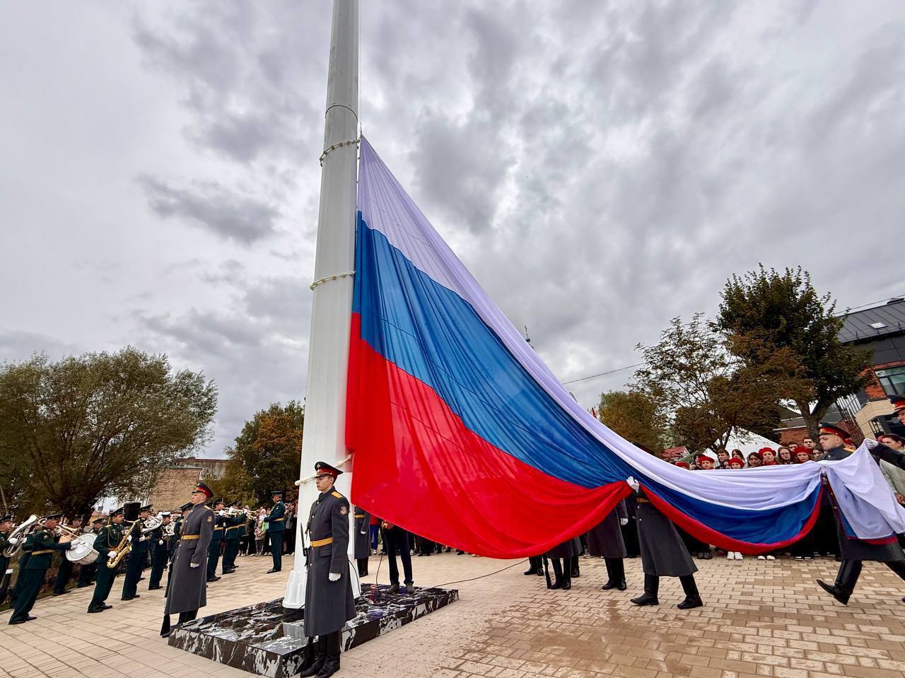 Смоленске открыта новая смотровая площадка с флагштоком высотой 35 метров